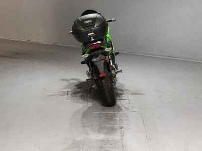 Kawasaki Ninja 400R 2010