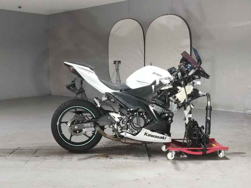 Kawasaki Ninja 400