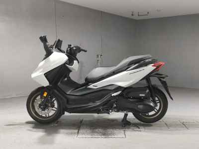 Honda Forza