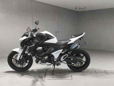 Kawasaki Z800 2013