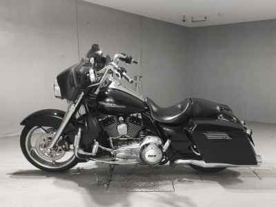 Harley-Davidson FLHX 1690 2013