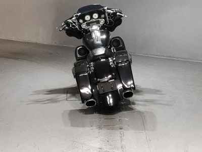 Harley-Davidson FLHX 1690 2013