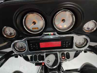 Harley-Davidson FLHX 1690 2013
