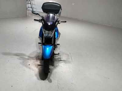 Suzuki GSR250