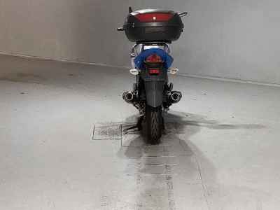 Suzuki GSR250