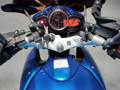 Suzuki GSR250