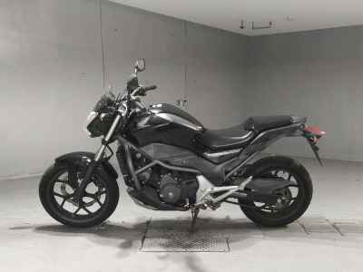 Honda NC700S 2012