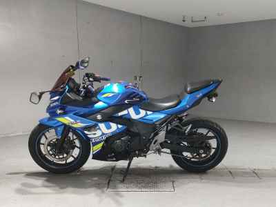 Suzuki GSX250R