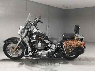 Harley-Davidson FLSTC1580 2013