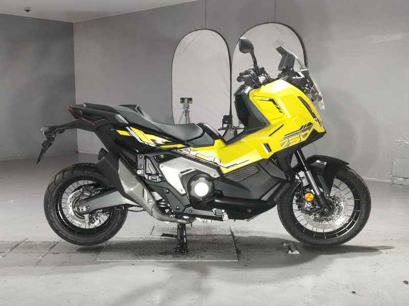 Honda X-Adv 750 2025