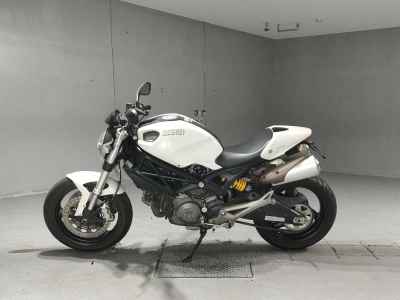 Ducati Monster 696+ 2015