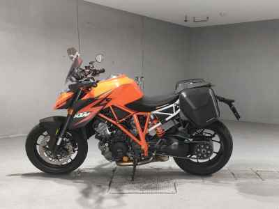 KTM 1290 Super Duke R 2015