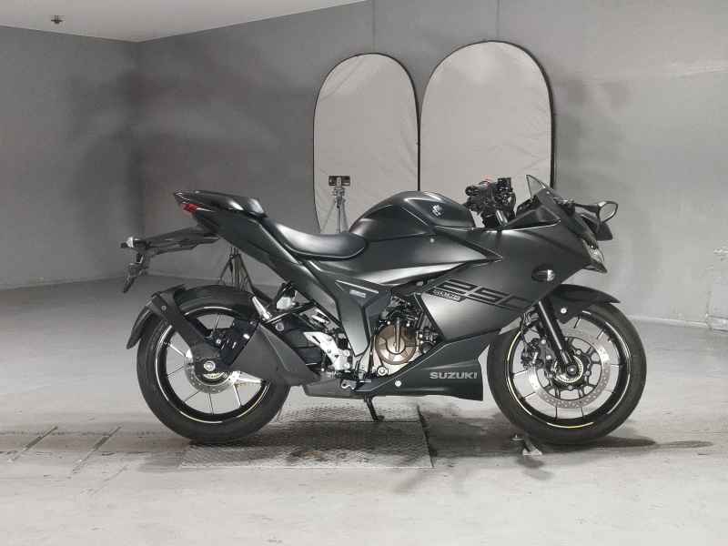 Suzuki Gixxer 250SF