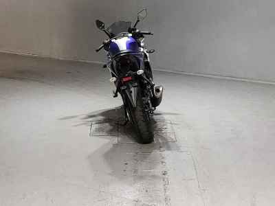 Yamaha YZF-R25 2015