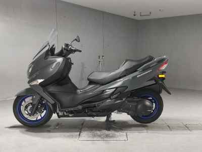 Suzuki Burgman 400 2023