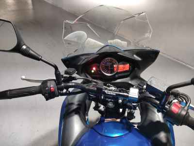 Suzuki GSR250F