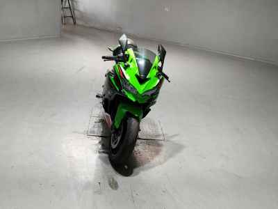 Kawasaki Ninja ZX-25R 2022