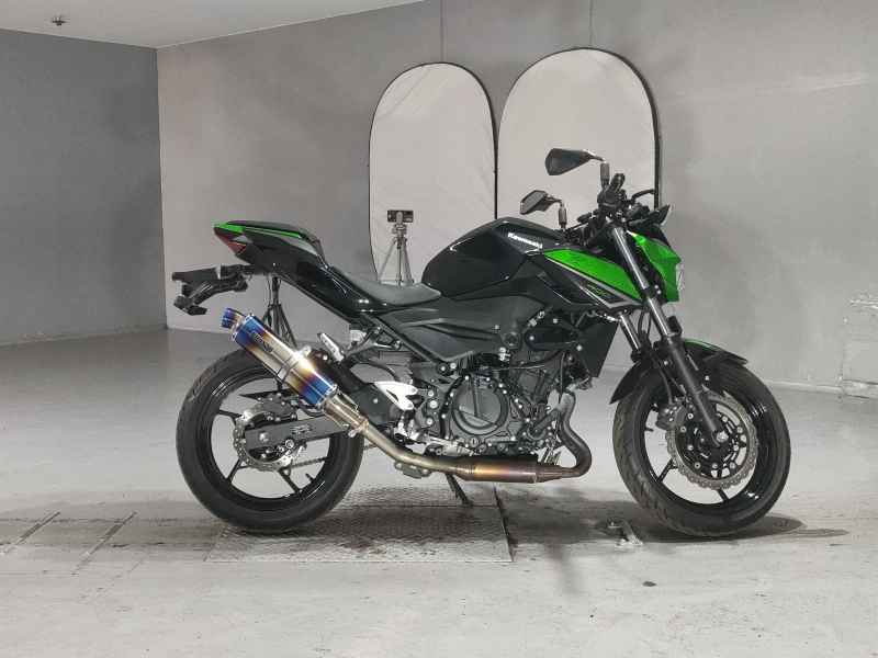 Kawasaki Z400 2022
