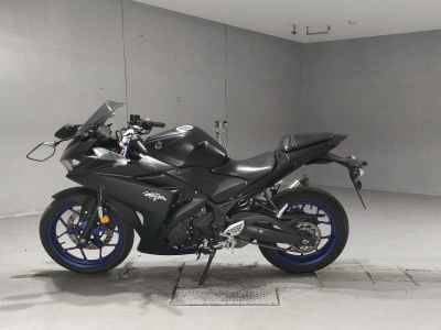 Yamaha YZF-R25 2015