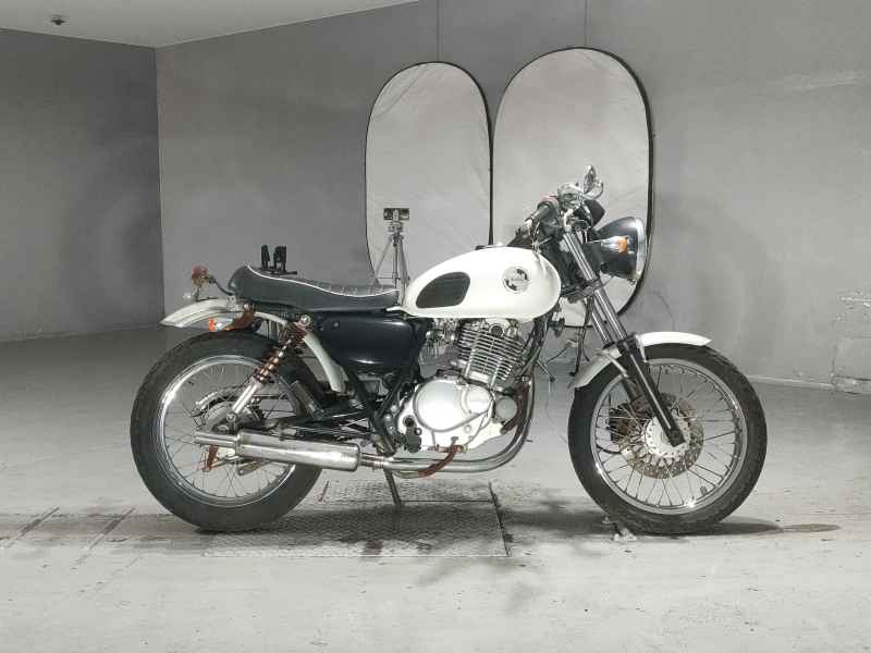 Suzuki ST250E