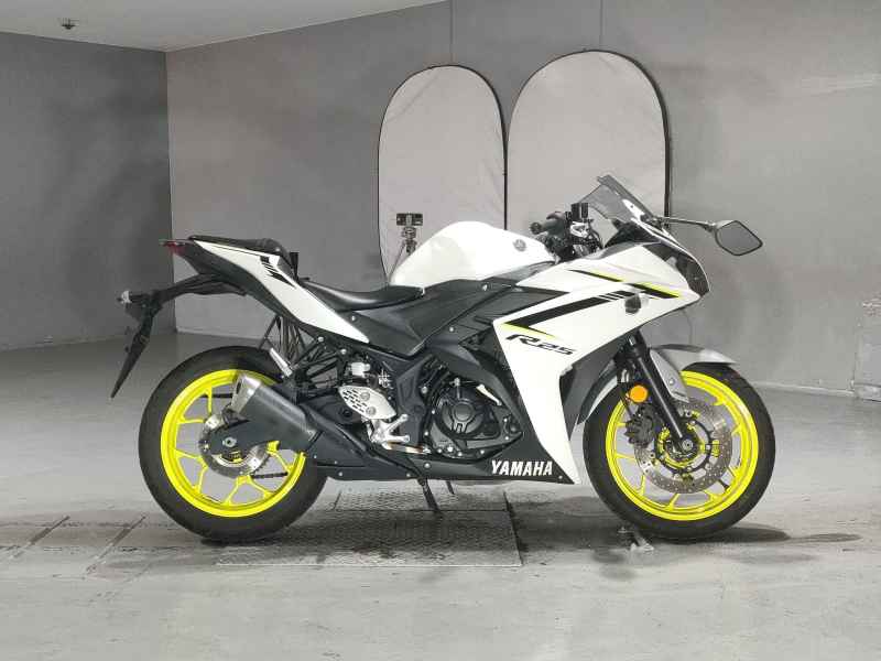 Yamaha YZF-R25 2018