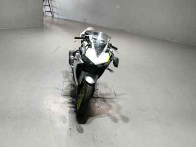 Yamaha YZF-R25 2018