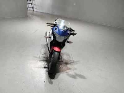 Honda CBR250R 2011