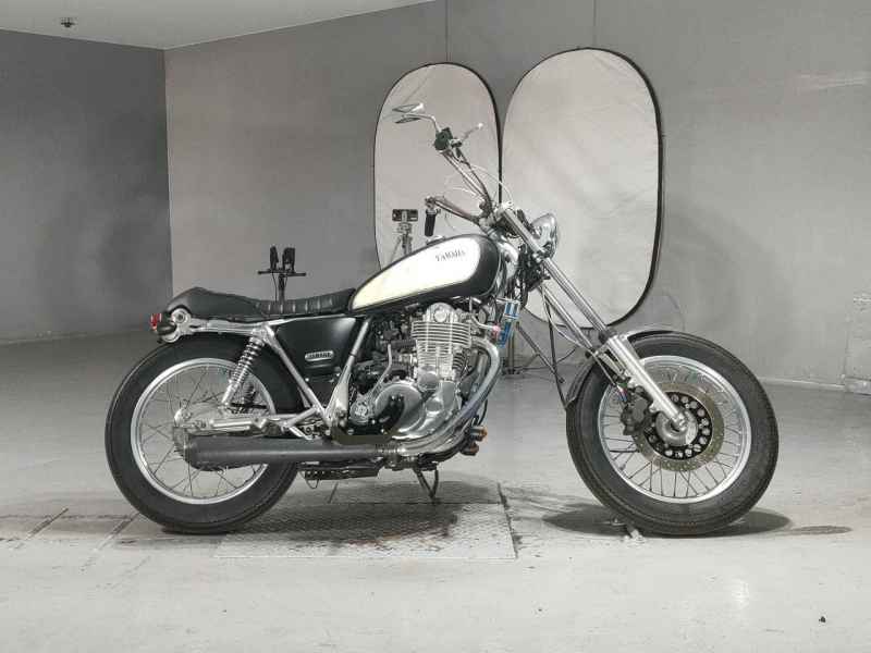 Yamaha SR400 2013