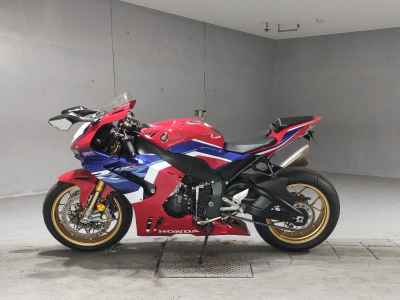 Honda CBR1000RR SP 2022