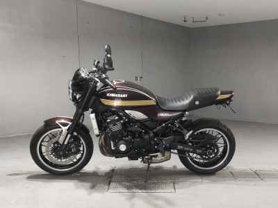 Kawasaki Z900RS 2025