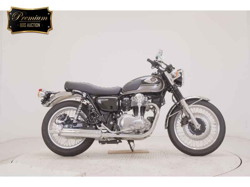 Kawasaki W800 2025