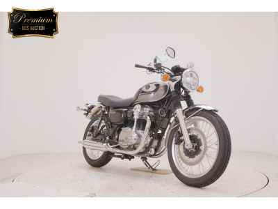 Kawasaki W800 2025