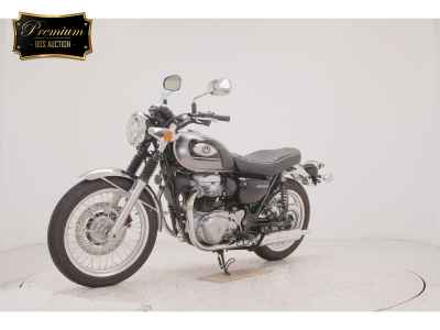 Kawasaki W800 2025