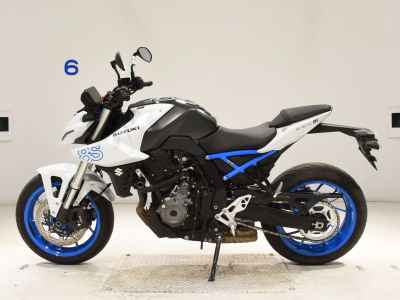 Suzuki GSX-8S 2023