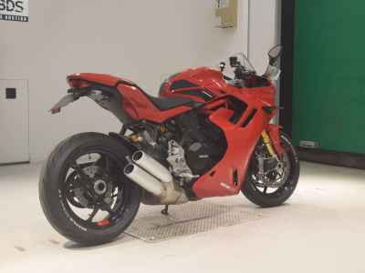Ducati Supersport 950 2022