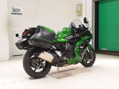 Kawasaki Ninja H2 SX 2018