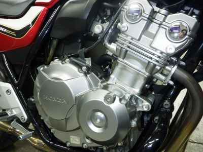 Honda CB400 Super Boldor 2013