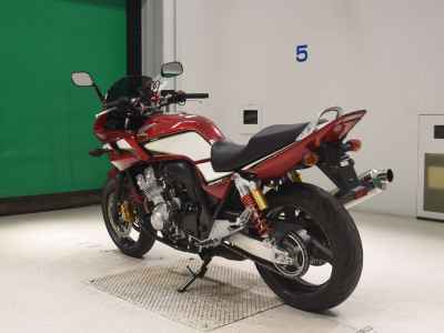 Honda CB400 Super Boldor 2013