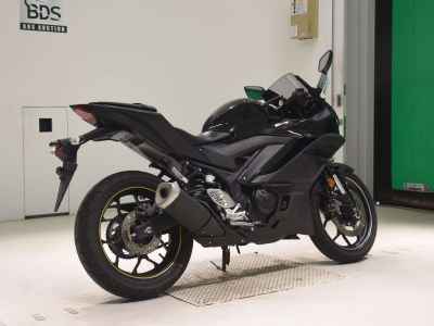 Yamaha YZF-R25 2020