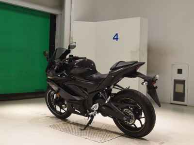 Yamaha YZF-R25 2020