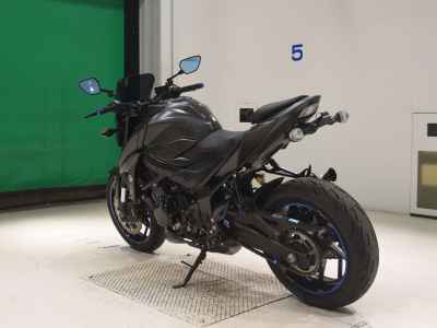Suzuki GSX-S750 2019