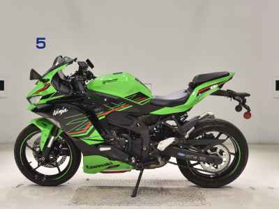 Kawasaki Ninja ZX-25R SE 2023