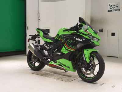 Kawasaki Ninja ZX-25R SE 2023