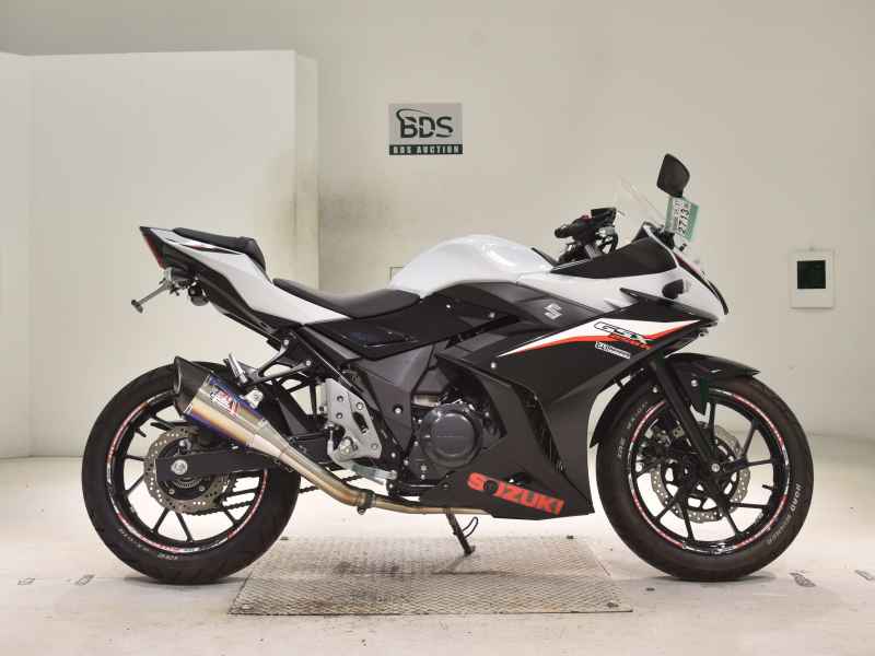 Suzuki GSX250R