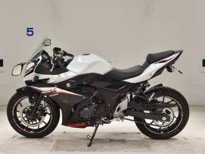 Suzuki GSX250R