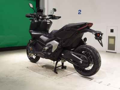 Honda X-Adv 750 2024