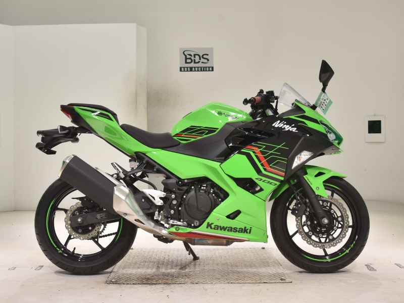 Kawasaki Ninja 400 KRT Edition 2023