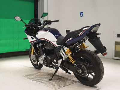 Honda CB1300 Super Boldor 2021
