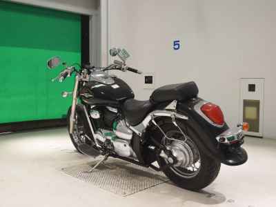 Suzuki Intruder 400 Classic 2010