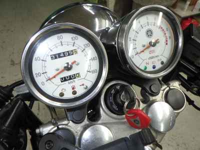 Yamaha SR400 2012
